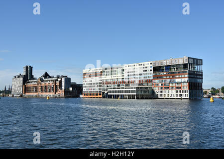 Amsterdam Pays-Bas l'architecture moderne des appartements sur Westerdoksdijkand entre Oude Houthaven et port canal IJ Harbour Banque D'Images