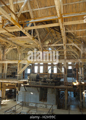 Photographie de l'abandonnée, Kennicott historique Mine de cuivre en Wrangell-Saint Elias National Park, près de McCarthy, de l'Alaska. Banque D'Images