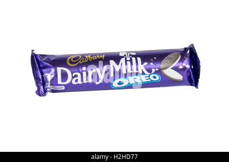 Un lait Cadbury chocolat Oreo. Banque D'Images