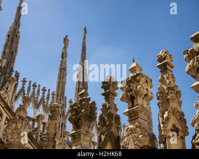 La cathédrale Duomo de Milan, détail de la partie supérieure, Italie Banque D'Images