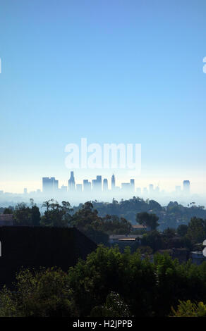 Vue sur le centre-ville de Los Angeles skyline de Hollywood Hills Banque D'Images