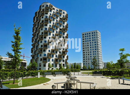 Bâtiment moderne élevé, zone résidentielle, nouvelle-builtHofmann Höfe, Obersendling, Munich, Bavière, Allemagne Banque D'Images