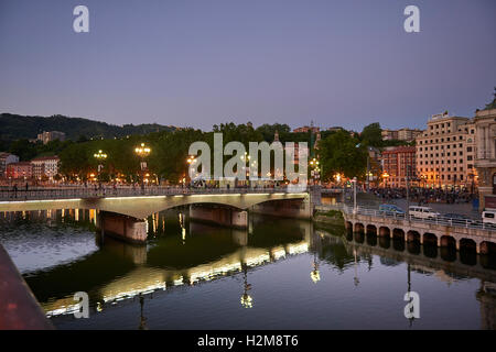 Pont de l'Arenal, Bilbao, Biscaye, Pays Basque, Pays Basque, Espagne, Europe Banque D'Images