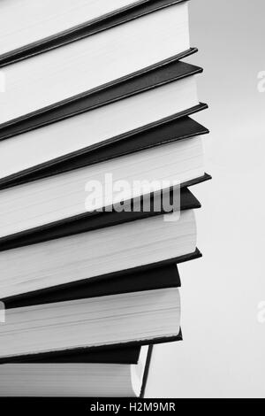 Construit dans un motif livres isolated on white Banque D'Images