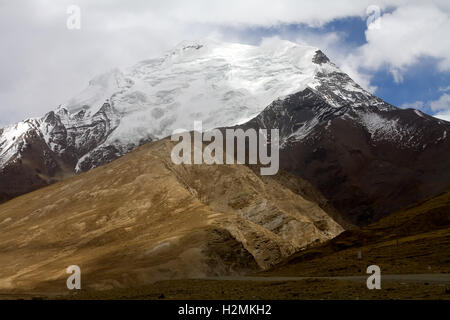 Voir d'Gangsang Noijin Karo, la pass,le Tibet. Banque D'Images