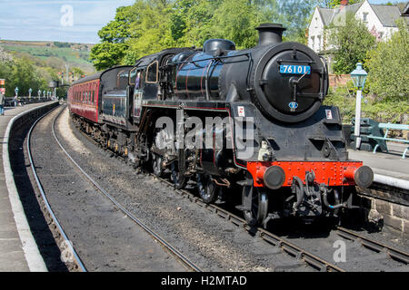 76079 76101 pour se présenter comme les Écossais sur le Gala à Grosmont NYMR.Mai 2016 Banque D'Images