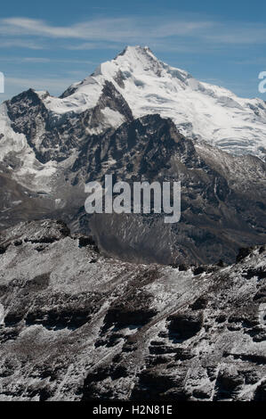 Huayna Potosi, 6088m, un sommet de la Cordillère des Andes du vrai à l'extérieur de La Paz, Bolivie Banque D'Images