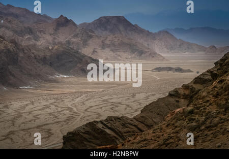 Chak Chak impressionnantes montagnes en Ardakan en Iran Banque D'Images