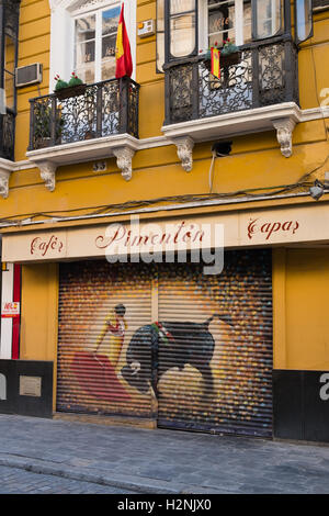 Décorées avec des volets café scène de tauromachie Banque D'Images