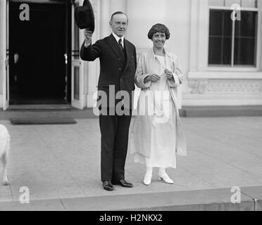 Le président américain Calvin Coolidge et la Première Dame Grace Coolidge reconnaître Bonjour après avoir été Re-Elected Président, Washington DC, USA, National Photo Company, le 5 novembre 1924 Banque D'Images