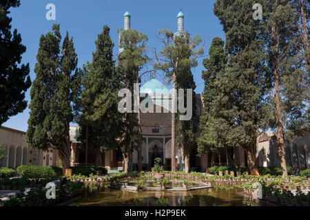 Mahan, Astan-e-Shah Nematallah Vali-e-culte, jardin arboré et piscine Banque D'Images