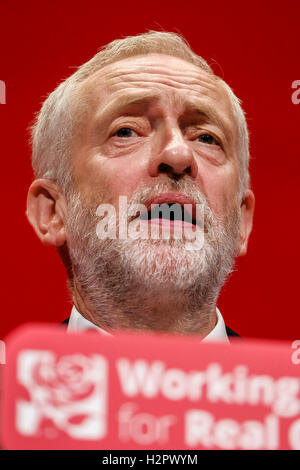 Congrès du Parti travailliste, le 28/09/2016 à Liverpool Liverpool, ACC. Les personnes sur la photo : Jeremy Corbyn, chef du parti du travail, donne son discours "Leaders" le dernier jour de la conférence . Photo par Julie Edwards Banque D'Images