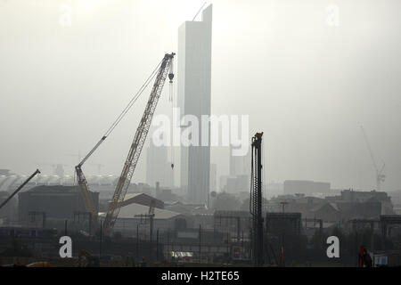 Beetham Tower le forage de développement Beetham Tower Hilton Tower monument skyscraper Manchester en Angleterre terminé 2006 dans le SIG Banque D'Images