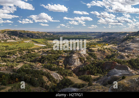 Négliger d'Oxbow, Theodore Roosevelt National Park, Dakota du Nord Banque D'Images