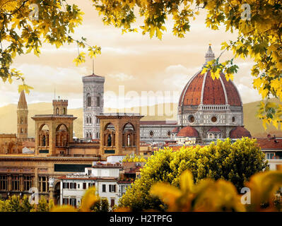 Cathédrale de Sainte Marie de la fleur à Florence à l'automne, Italie Banque D'Images