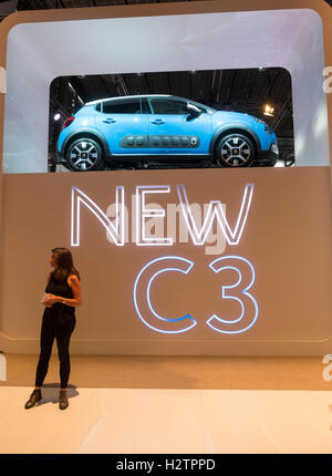 Stand avec Citroën nouvelle C3 à Paris Motor Show 2016 Banque D'Images