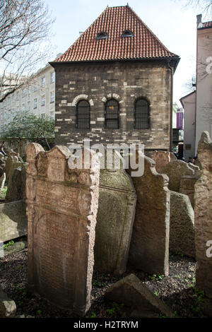 Vieux cimetière juif de Prague cimetière Banque D'Images