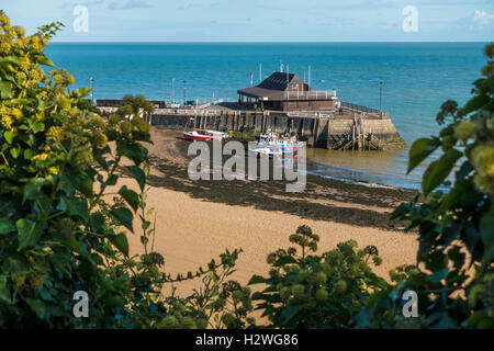 Le port et la plage de la Baie des Vikings Broadstairs Kent England Banque D'Images