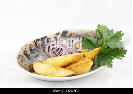 Le hareng avec des pommes de terre Banque D'Images