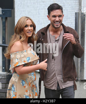 Vicky Pattison et Alex Cannon Studios ITV extérieur comprend : Vicky Pattison, Alex Cannon Où : London, Royaume-Uni Quand : 27 Oct 2016 Banque D'Images