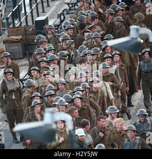 Christopher Nolan continue de filmer le film à Dunkerque port de Weymouth. Doté d''atmosphère : où : Weymouth, Royaume-Uni 28 Juillet 2016 Quand : Banque D'Images