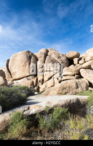 Paysage rocheux, le parc national Joshua Tree, California, USA Banque D'Images