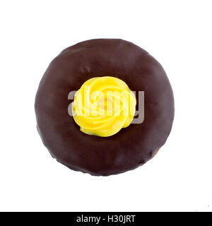 Donut baigné de crème de chocolat liquide Banque D'Images