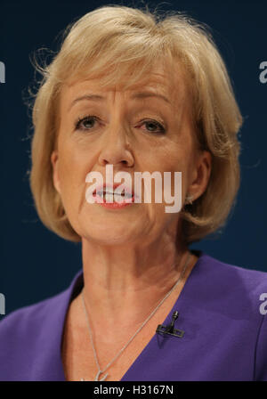 Birmingham, UK. 3 octobre, 2016. Andrea Leadsom député Secrétaire d'État à l'environnement Conservateur Conference 2016 La CPI Birmingham, Birmingham, Angleterre 03 octobre 2016 traite de la conférence du parti conservateur à la Cpi 2016 Birmingham, Birmingham, Angleterre © Allstar Photo Library/Alamy Live News Crédit : Allstar Photo Library/Alamy Live News Banque D'Images