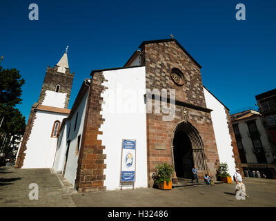 La cathédrale de Funchal Sé Catedral de Nossa Senhora da Assunção sur l'île portugaise de Madère. Banque D'Images