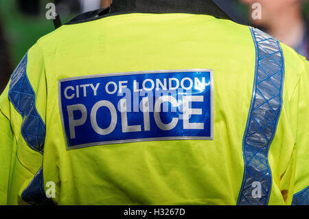 Ville de London agent de police, Londres Angleterre Royaume-Uni UK Banque D'Images