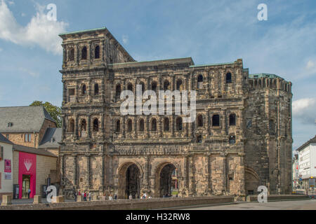 Porta Nigra de Trèves, Rhénanie-Palatinat, Allemagne Banque D'Images