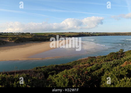 PENTIRE, Newquay, CORNWALL, UK - 3 octobre, 2016 : Tôt le matin le long de Pentire Newquay, et sur la rivière Gannel Banque D'Images