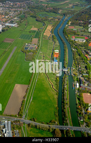 Vue aérienne, le Canal Datteln-Hamm, verrous, Ruhr, Rhénanie du Nord-Westphalie, Allemagne Banque D'Images