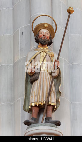 Thomas l'apôtre plus grand que nature, statue en bois de 1552, Minster, Überlingen, le lac de Constance, Bade-Wurtemberg Banque D'Images