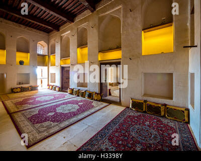 Tapis dans le château de Jabrin, Jabreen, Bahlat, Ad Dakhiliyah, Oman Banque D'Images