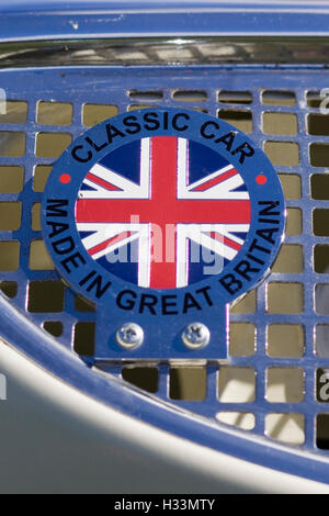 Classic car faite en grand Briton de badge Banque D'Images