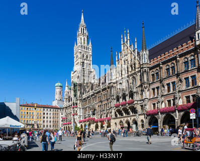 Le Neues Rathaus (Nouvelle Mairie), Marienplatz, Munich, Bavière, Allemagne Banque D'Images