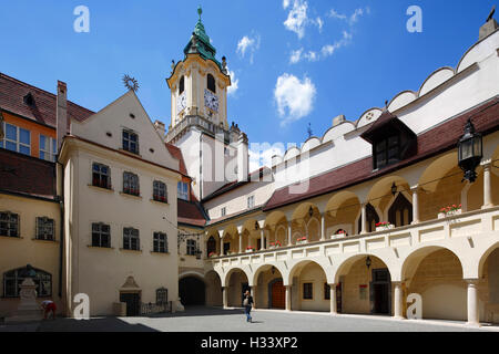 Altes Rathaus mit Stadtmuseum, Innenhof mit Arkaden, Bratislava, République Slovaque, Westslowakei Banque D'Images