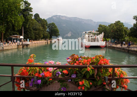 Lac d'Annecy, Haute-Savoie (74) Banque D'Images