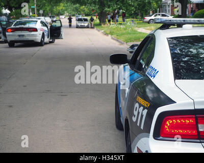 Service de police de Detroit sur les lieux d'un homicide, Detroit, Michigan, USA Banque D'Images