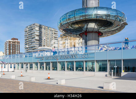 BA J360. British Airways j360 Tour d'observation au niveau du sol dans la région de Brighton, East Sussex, Angleterre, Royaume-Uni. i360 i360 de Brighton. i360 tower. Banque D'Images