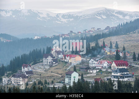 Ranca, une station de ski dans les montagnes Carpates Parang, Région de l'Olténie, Roumanie, Banque D'Images