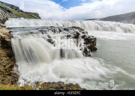 Gullfoss (Chutes d'Or), une cascade situé dans le canyon de la rivière Hvita au sud-ouest de l'Islande, les régions polaires Banque D'Images