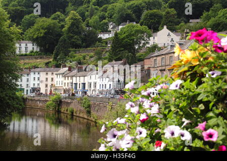 Matlock Bath, une ville pittoresque dans une gorge calcaire coupées par la rivière Derwent (photo), Derbyshire Dales, England, UK Banque D'Images