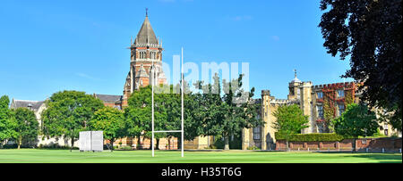 L'école de Rugby d'égalité mixité privée indépendante jour & boarding school education jeu de légende de rugby a commencé ici Warwickshire Angleterre UK Banque D'Images