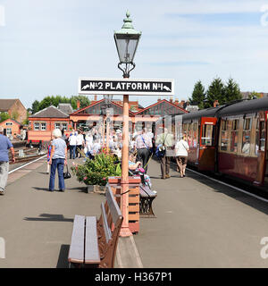 Kidderminster Town Station à Worcester, un emplacement de vente au détail, du musée et de la gare de nostalgie. Banque D'Images