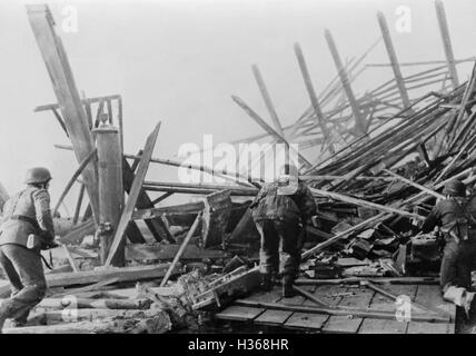 Les soldats allemands sur le front de l'Est, 1945 Banque D'Images