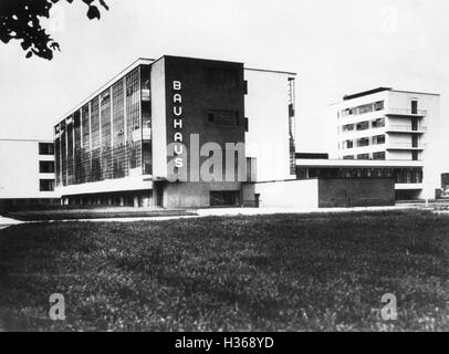Le bâtiment du Bauhaus à Dessau Banque D'Images