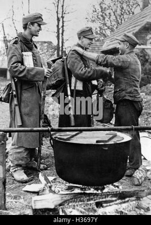 Soldats en congé pour les vacances de Noël, 1944 Banque D'Images