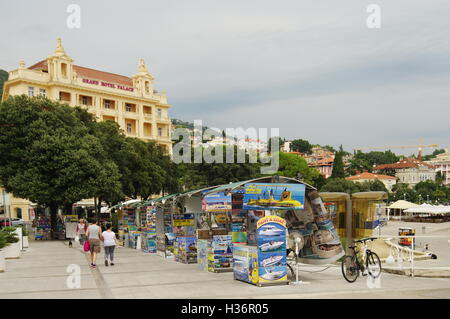 Opatija, Croatie, le 15 septembre 2016 : La rue principale. La ville sur la péninsule d'Istrie, situé sur le golfe de Kvarner. Banque D'Images